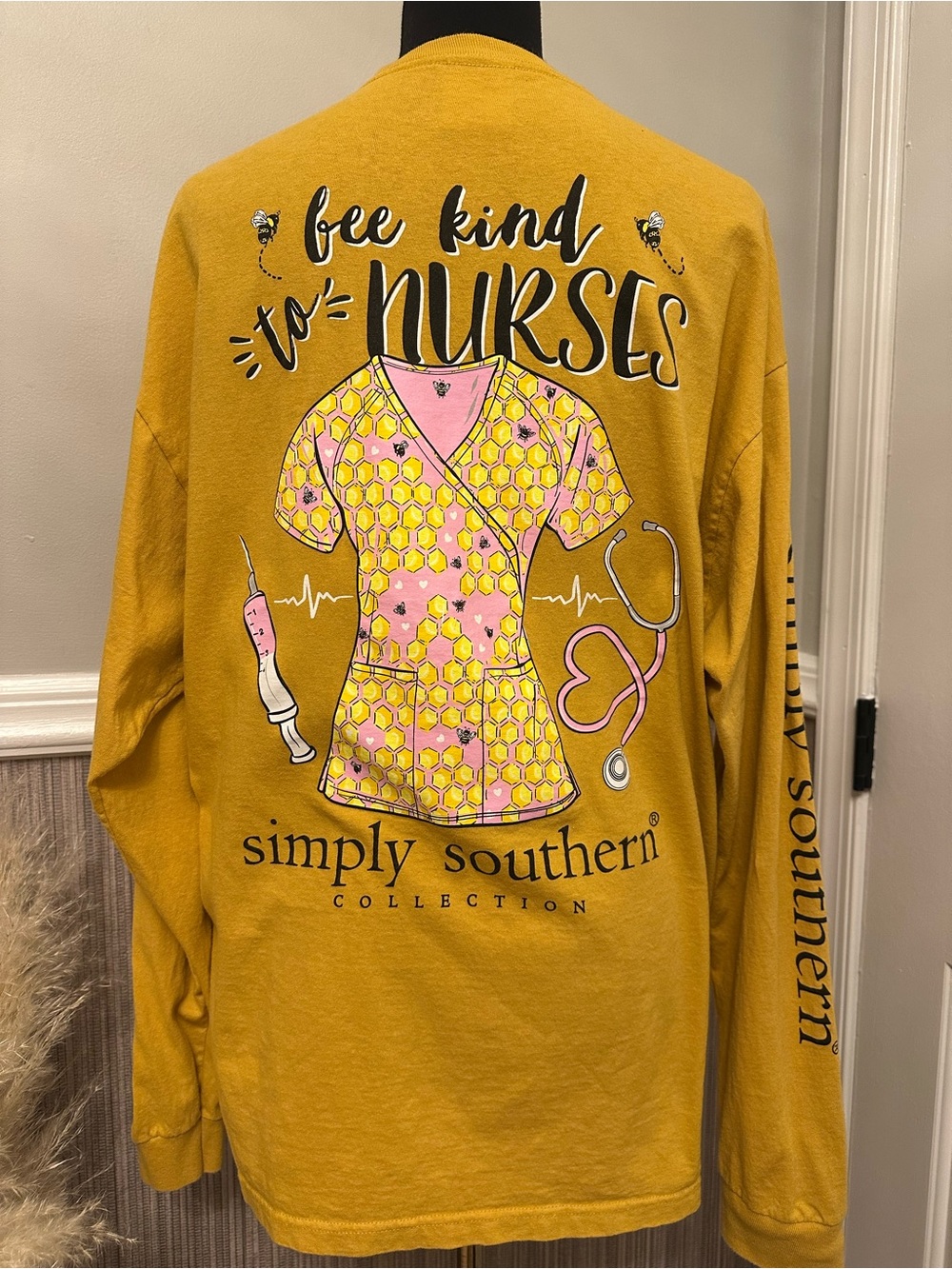 Simply Southern Collection Nurse Bee Kind Long Sleeve Graphic Tee XL Mustard - Picture 8 of 10